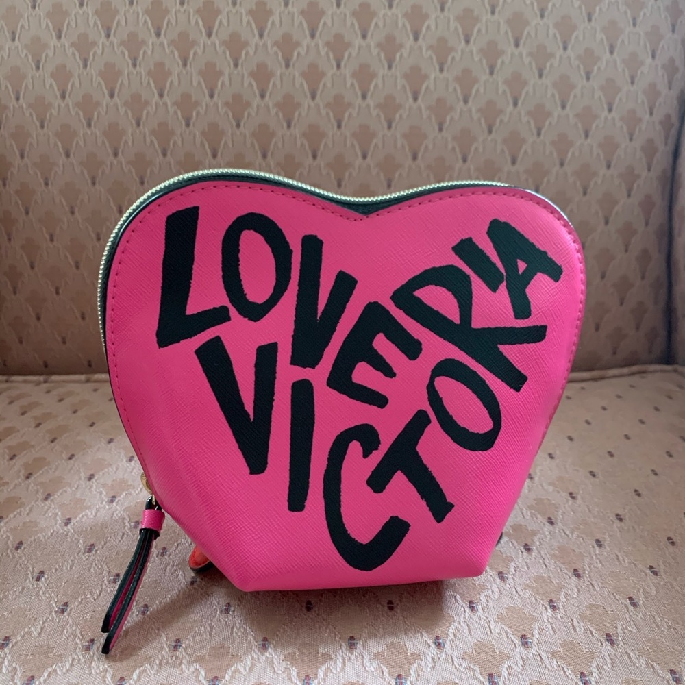 Victoria’s Secret Makeup Bag Zip